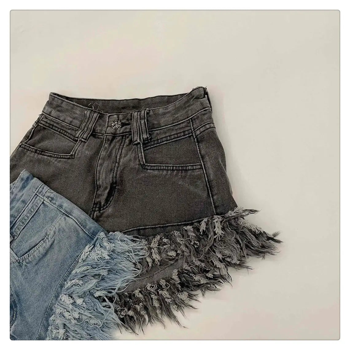 Street High Waist Design Sense Casual A Word Super Short Raw Edge Fringe Gothic Style Denim Shorts