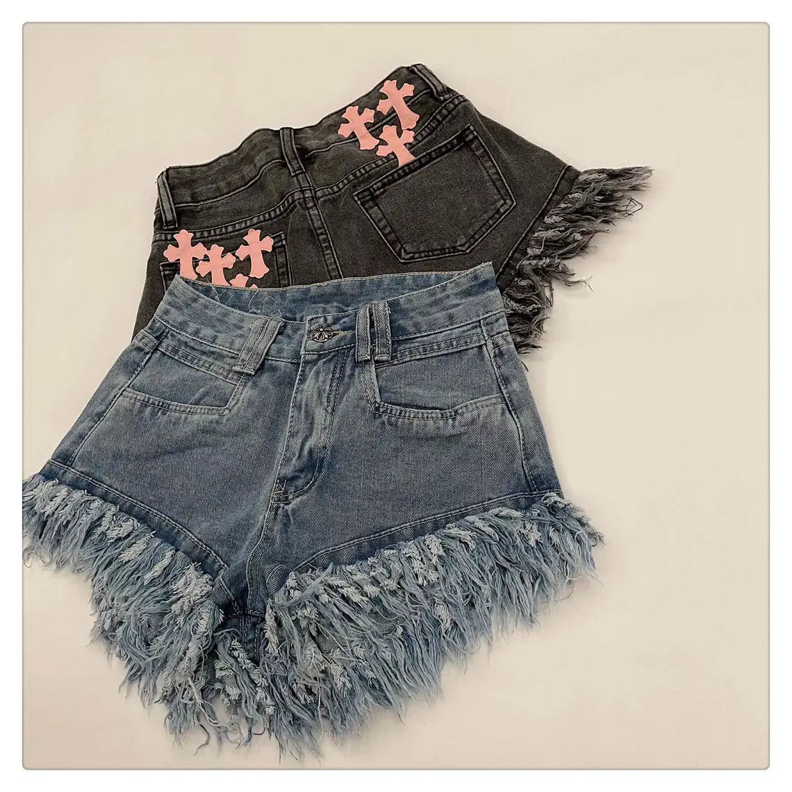 Street High Waist Design Sense Casual A Word Super Short Raw Edge Fringe Gothic Style Denim Shorts