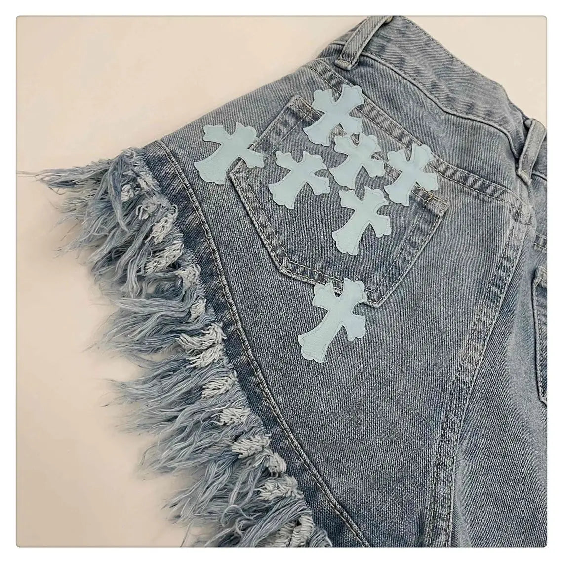 Street High Waist Design Sense Casual A Word Super Short Raw Edge Fringe Gothic Style Denim Shorts