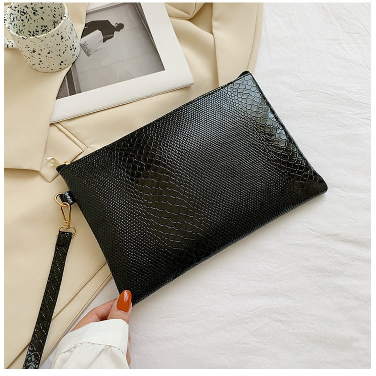 Snakeskin Pattern Clutch Fashion Zipper Hand Bag